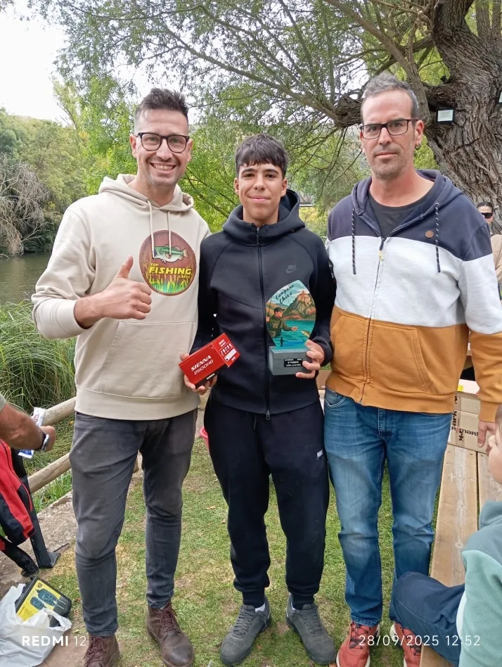 Fotos: Las j&oacute;venes promesas del mundo de la pesca se dan cita en el r&iacute;o Duero