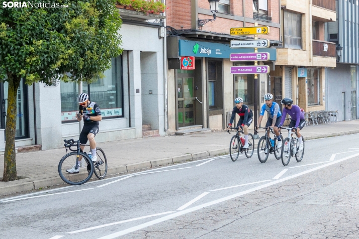 Ciclismo senior San Leonardo 2025./ Viksar Fotografía
