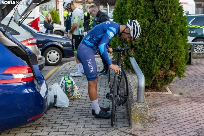 Ciclismo senior San Leonardo 2025./ Viksar Fotografía