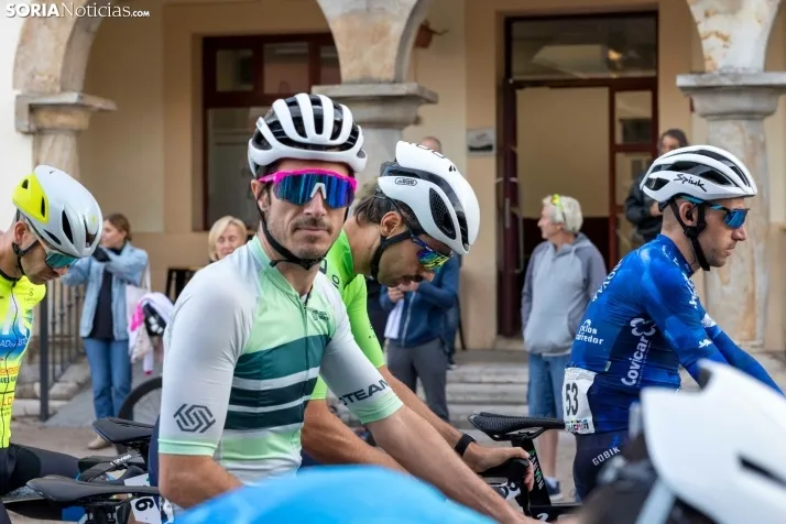 Ciclismo senior San Leonardo 2025./ Viksar Fotografía