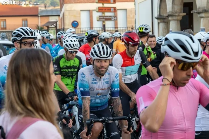 Ciclismo senior San Leonardo 2025./ Viksar Fotografía