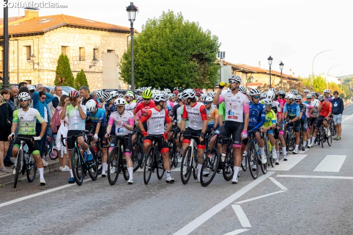 Ciclismo senior San Leonardo 2025./ Viksar Fotografía