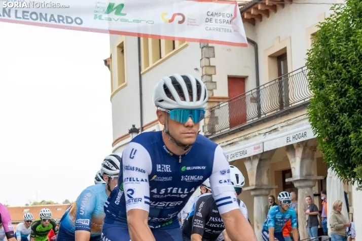 Ciclismo senior San Leonardo 2025./ Viksar Fotografía
