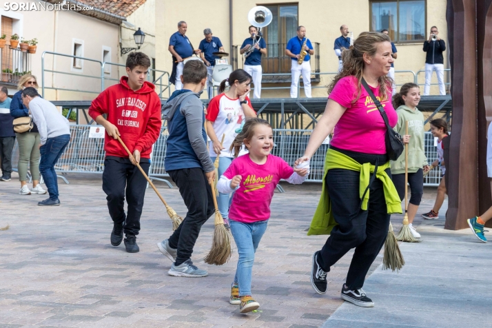 Baile de la Escoba, Osma 2025./ Viksar Fotografía