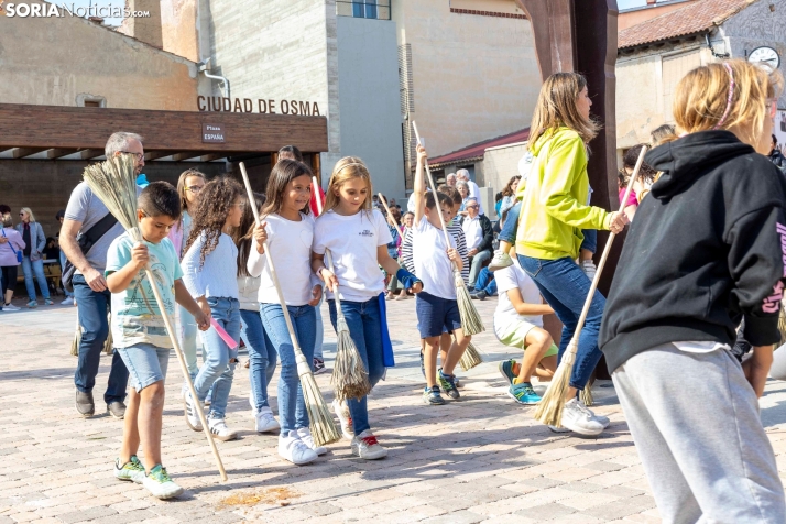Baile de la Escoba, Osma 2025./ Viksar Fotografía