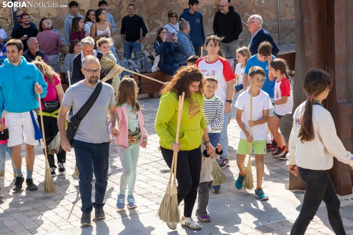 Baile de la Escoba, Osma 2025./ Viksar Fotografía