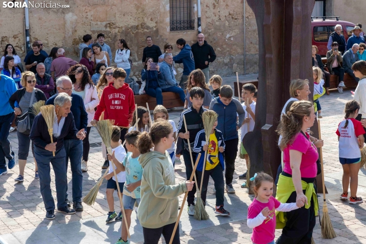 Baile de la Escoba, Osma 2025./ Viksar Fotografía