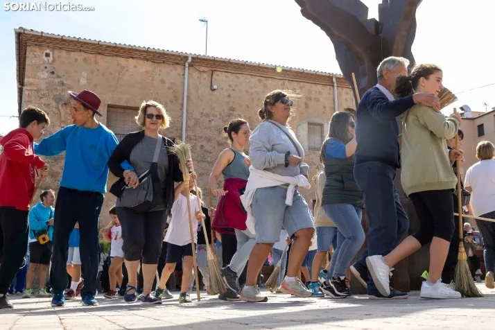 Baile de la Escoba, Osma 2025./ Viksar Fotografía