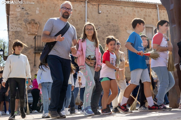 Baile de la Escoba, Osma 2025./ Viksar Fotografía