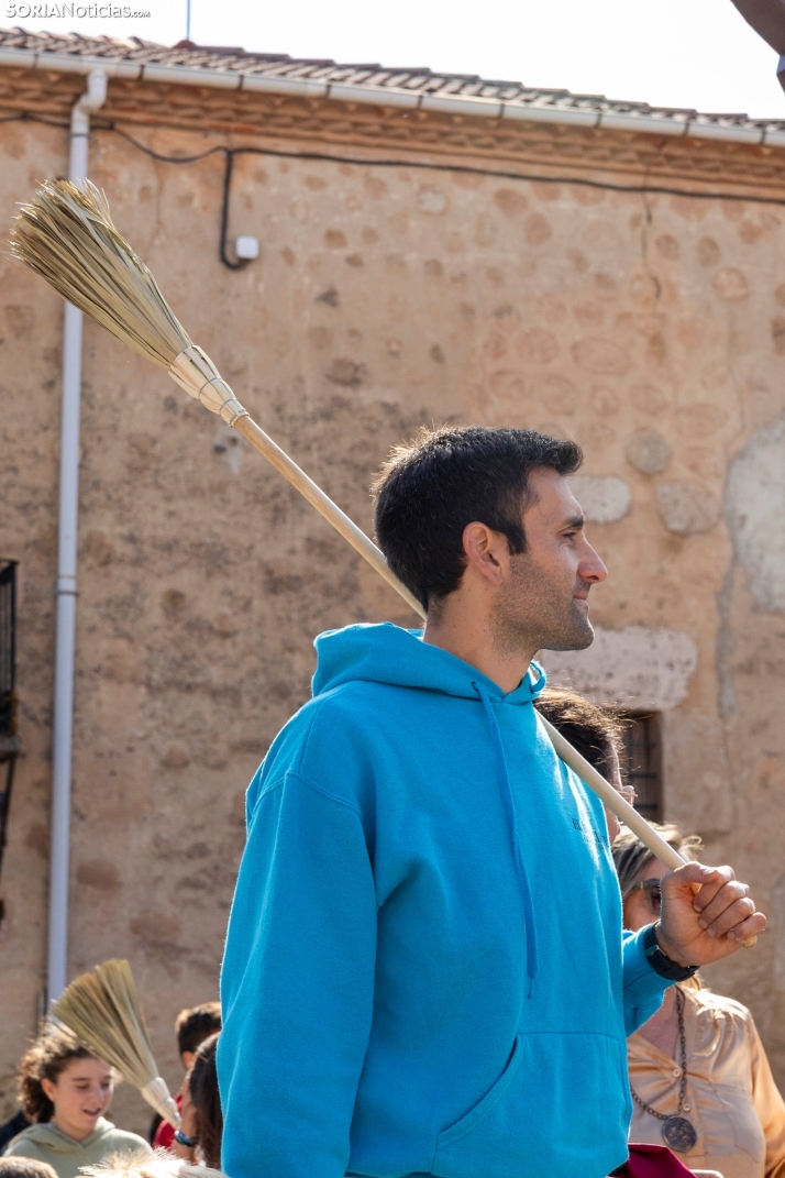 Baile de la Escoba, Osma 2025./ Viksar Fotografía