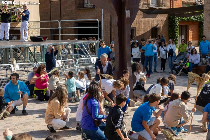 Baile de la Escoba, Osma 2025./ Viksar Fotografía