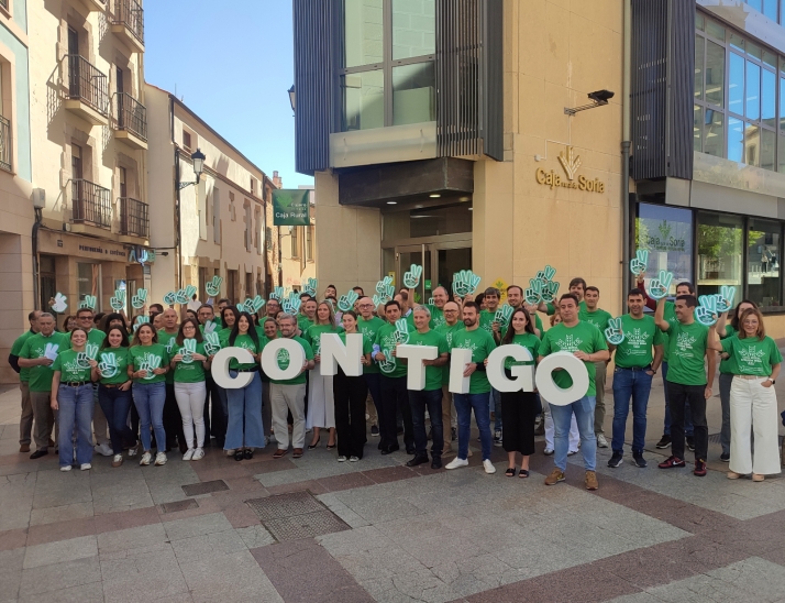 Caja Rural de Soria celebra su &lsquo;d&iacute;a de la camiseta&rsquo; con su solidaridad volcada en Valencia
