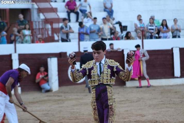 Fotos: La corrida de toros de Almaz&aacute;n acaba con la puerta grande de V&iacute;ctor Hern&aacute;ndez y Ja