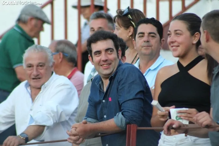 Fotos: La corrida de toros de Almaz&aacute;n acaba con la puerta grande de V&iacute;ctor Hern&aacute;ndez y Ja