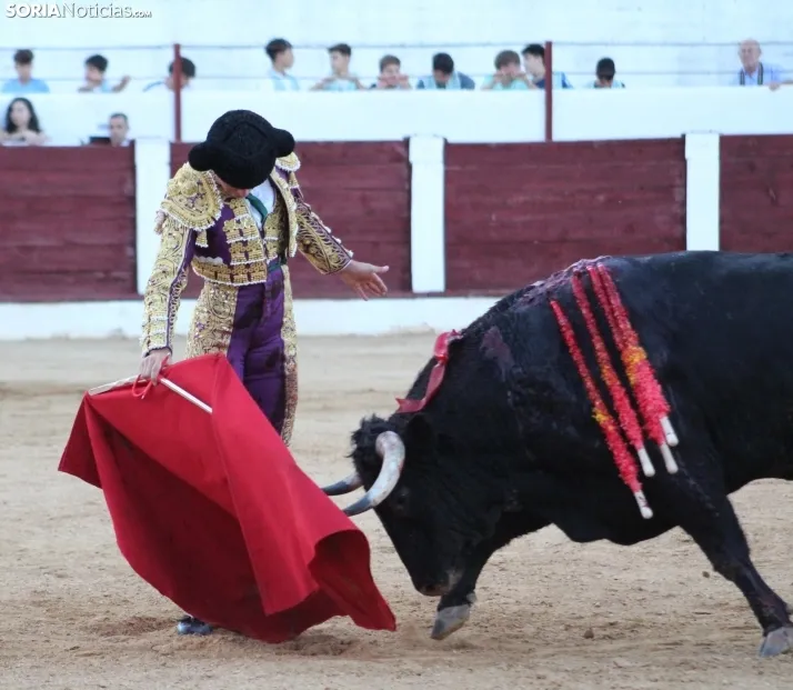 Fotos: La corrida de toros de Almaz&aacute;n acaba con la puerta grande de V&iacute;ctor Hern&aacute;ndez y Ja
