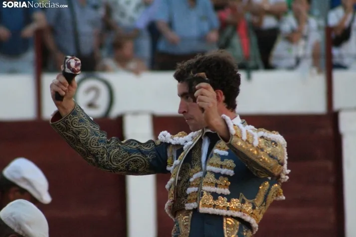 Fotos: La corrida de toros de Almaz&aacute;n acaba con la puerta grande de V&iacute;ctor Hern&aacute;ndez y Ja
