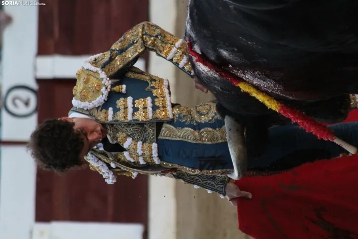 Fotos: La corrida de toros de Almaz&aacute;n acaba con la puerta grande de V&iacute;ctor Hern&aacute;ndez y Ja