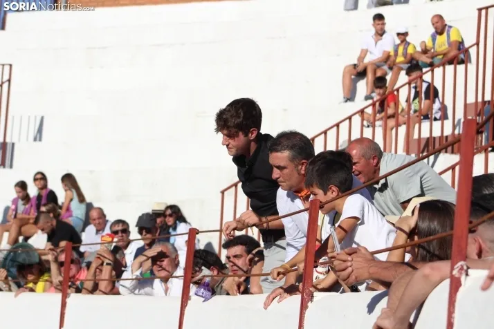 Fotos: La corrida de toros de Almaz&aacute;n acaba con la puerta grande de V&iacute;ctor Hern&aacute;ndez y Ja