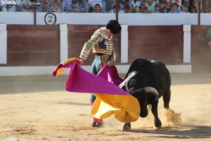 Fotos: La corrida de toros de Almaz&aacute;n acaba con la puerta grande de V&iacute;ctor Hern&aacute;ndez y Ja