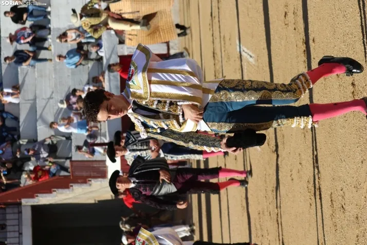 Fotos: La corrida de toros de Almaz&aacute;n acaba con la puerta grande de V&iacute;ctor Hern&aacute;ndez y Ja