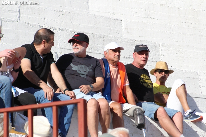 Fotos: La corrida de toros de Almaz&aacute;n acaba con la puerta grande de V&iacute;ctor Hern&aacute;ndez y Ja