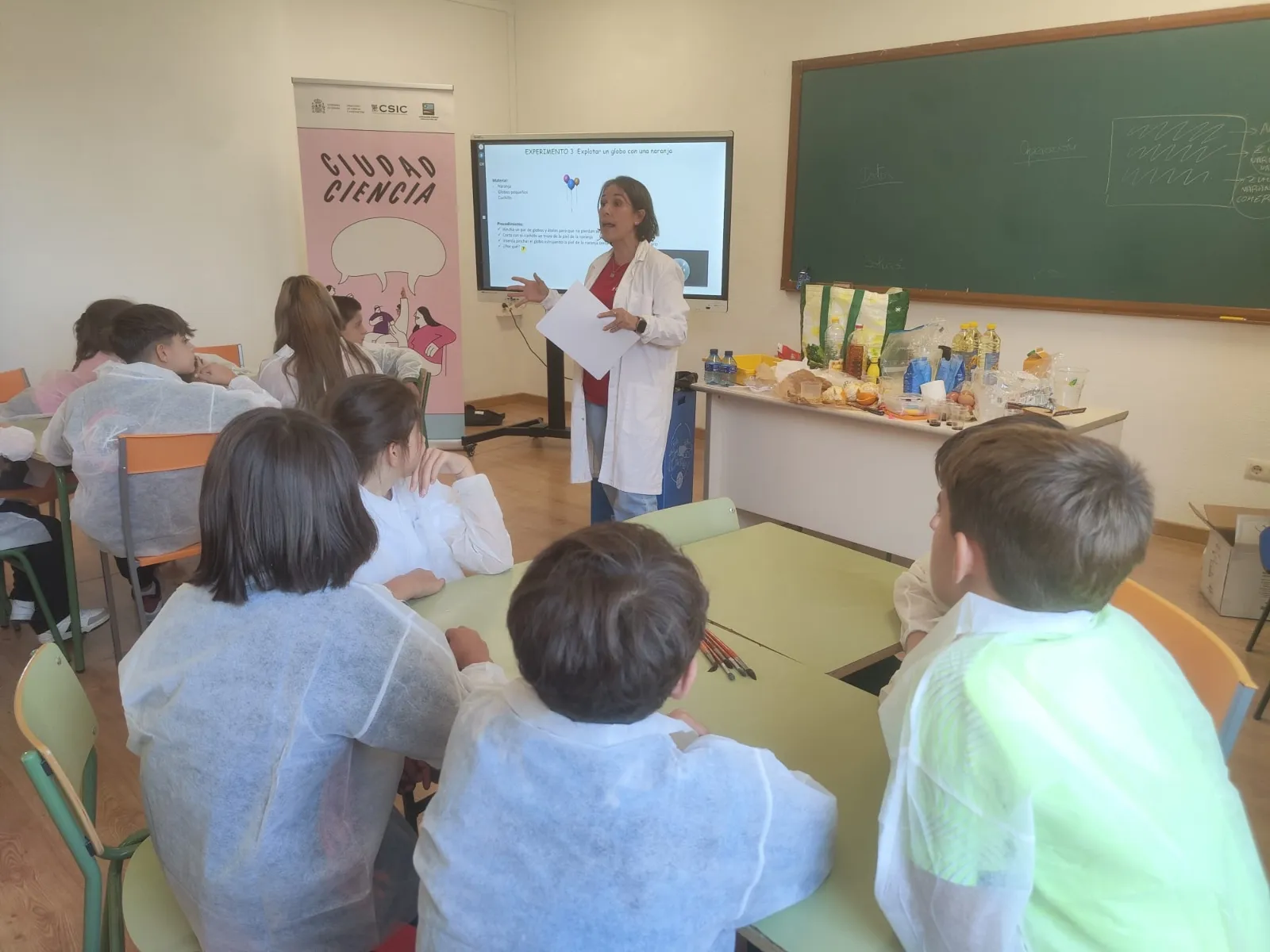 Foto 2 - Cuatro colegios sorianos descubren la ciencia que hay en la cocina con investigadoras del CSIC