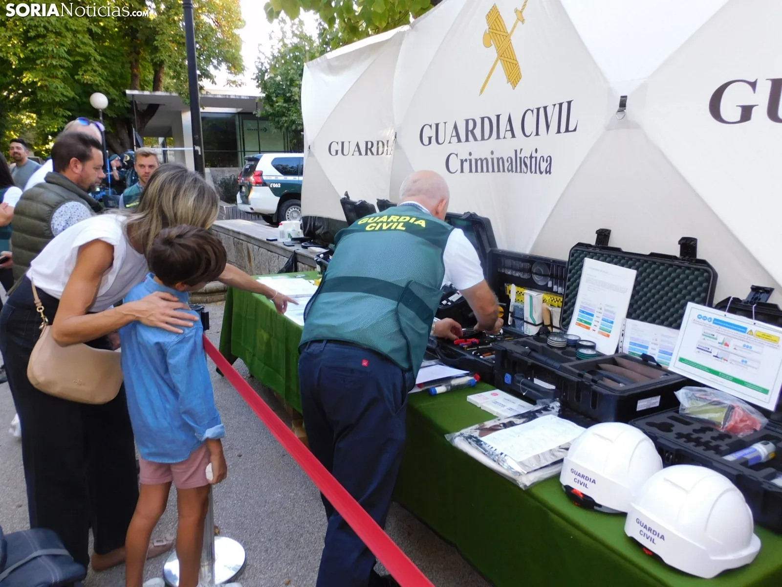 Exhibición de la Guardia Civil en Soria.