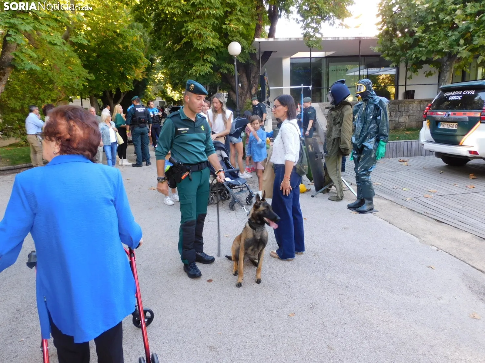 Exhibición de la Guardia Civil en Soria.