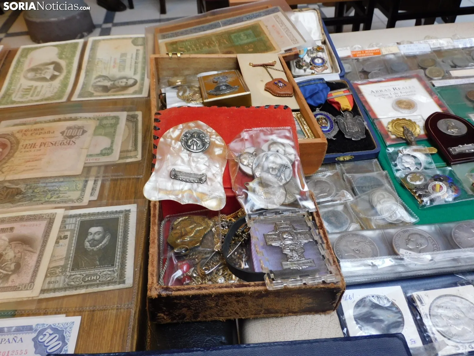 Foto 2 - El coleccionismo llega al Casino: monedas, postales, sellos y mucho m&aacute;s