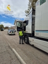 Foto 1 - La Guardia Civil detiene a un camionero en la A-2 por multiplicar por 7 la tasa de alcoholemia