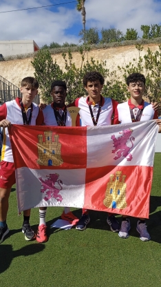 Foto 3 - Castilla y León, campeona de España de atletismo sub-16 con récord nacional y tres medallas sorianas