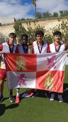 Foto 3 - Castilla y Le&oacute;n, campeona de Espa&ntilde;a de atletismo sub-16 con r&eacute;cord nacional y tres medallas sorianas