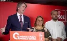 Carlos Martínez Mínguez en rueda de prensa hoy. 