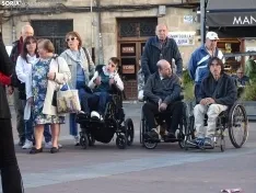 Foto 17 - CR&Oacute;NICA Y FOTOS | Una 'cacerolada' en Soria para que se oiga la voz de las personas con par&aacute;lisis cerebral