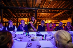 Foto 4 - Pintura de ne&oacute;n para trazar el futuro del emprendimiento rural en Soria