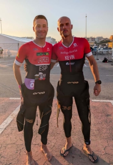Foto 3 - Dos triatletas sorianos suben al podio en el Ironman de Gandía