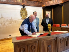 Foto 4 - El Burgo de Osma recibe con honores a Vicente del Bosque: “Tenía una deuda con este pueblo”