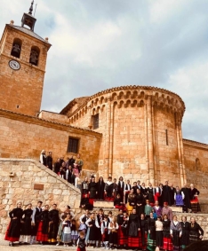 Caltojar honra a su patrona. 