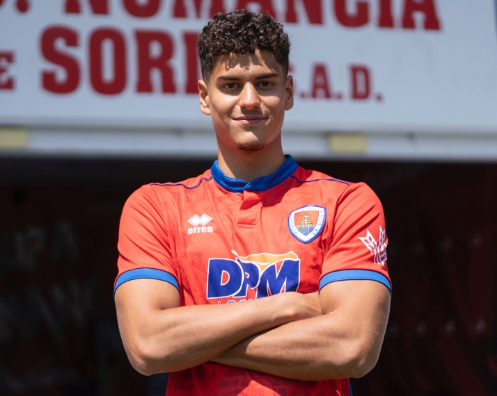 Ian Olivera vuelve a ser convocado con su Selección y no estará disponible con el Numancia para este fin de semana 