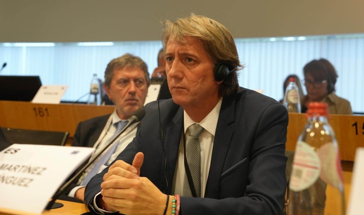 Carlos Martínez defiende en Bruselas la movilidad rural y critica los recortes de la UE en cohesión