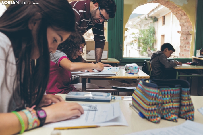 La escuela rural, a debate en El Burgo como freno a la despoblación