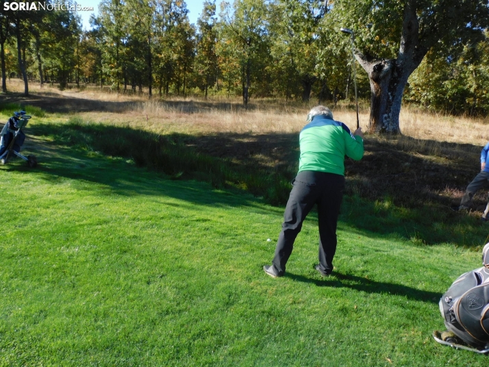 Fotos: Los golfistas de Soria ponen a prueba sus habilidades por el patr&oacute;n 
