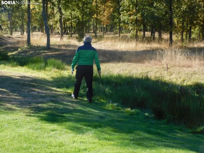 Fotos: Los golfistas de Soria ponen a prueba sus habilidades por el patr&oacute;n 
