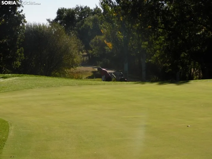 Fotos: Los golfistas de Soria ponen a prueba sus habilidades por el patr&oacute;n 