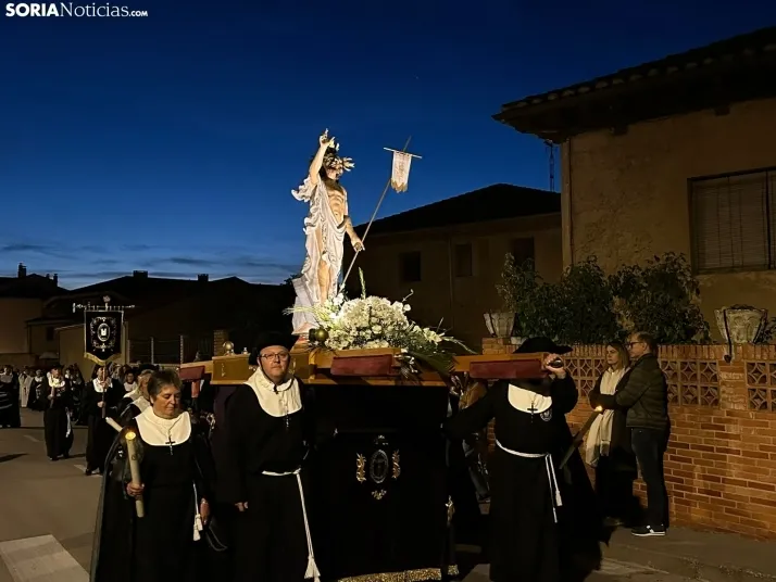 GALER&Iacute;A | Tarde hist&oacute;rica para El Burgo de Osma: 16 cofrad&iacute;as han recorrido sus calles
