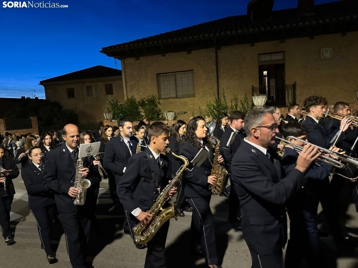 GALER&Iacute;A | Tarde hist&oacute;rica para El Burgo de Osma: 16 cofrad&iacute;as han recorrido sus calles