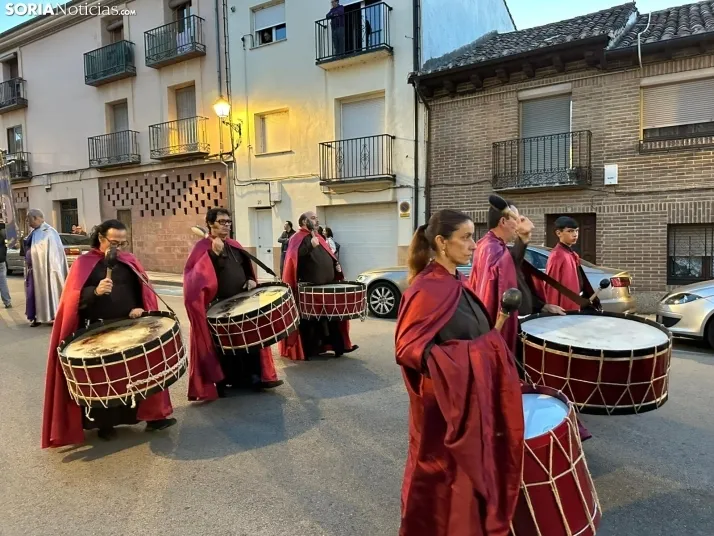 GALER&Iacute;A | Tarde hist&oacute;rica para El Burgo de Osma: 16 cofrad&iacute;as han recorrido sus calles