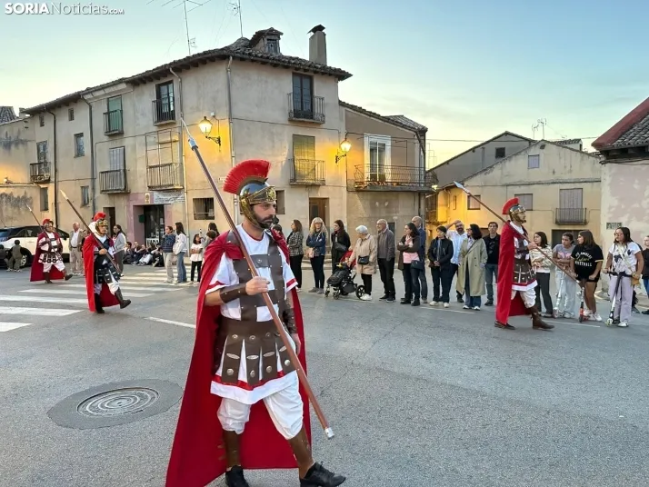 GALER&Iacute;A | Tarde hist&oacute;rica para El Burgo de Osma: 16 cofrad&iacute;as han recorrido sus calles