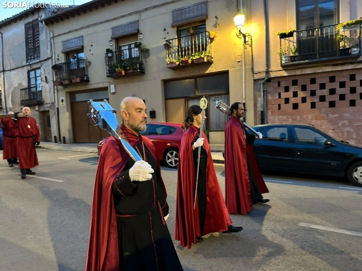 GALER&Iacute;A | Tarde hist&oacute;rica para El Burgo de Osma: 16 cofrad&iacute;as han recorrido sus calles