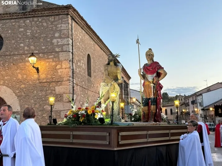 GALER&Iacute;A | Tarde hist&oacute;rica para El Burgo de Osma: 16 cofrad&iacute;as han recorrido sus calles